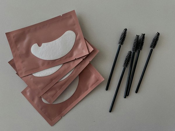 How can I accessorize a monochromatic outfit to add flair without overdoing it?